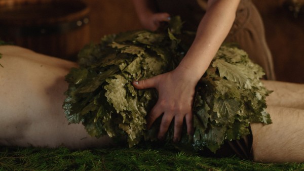 Steaming in a Bath: Secrets of a Beneficial Procedure