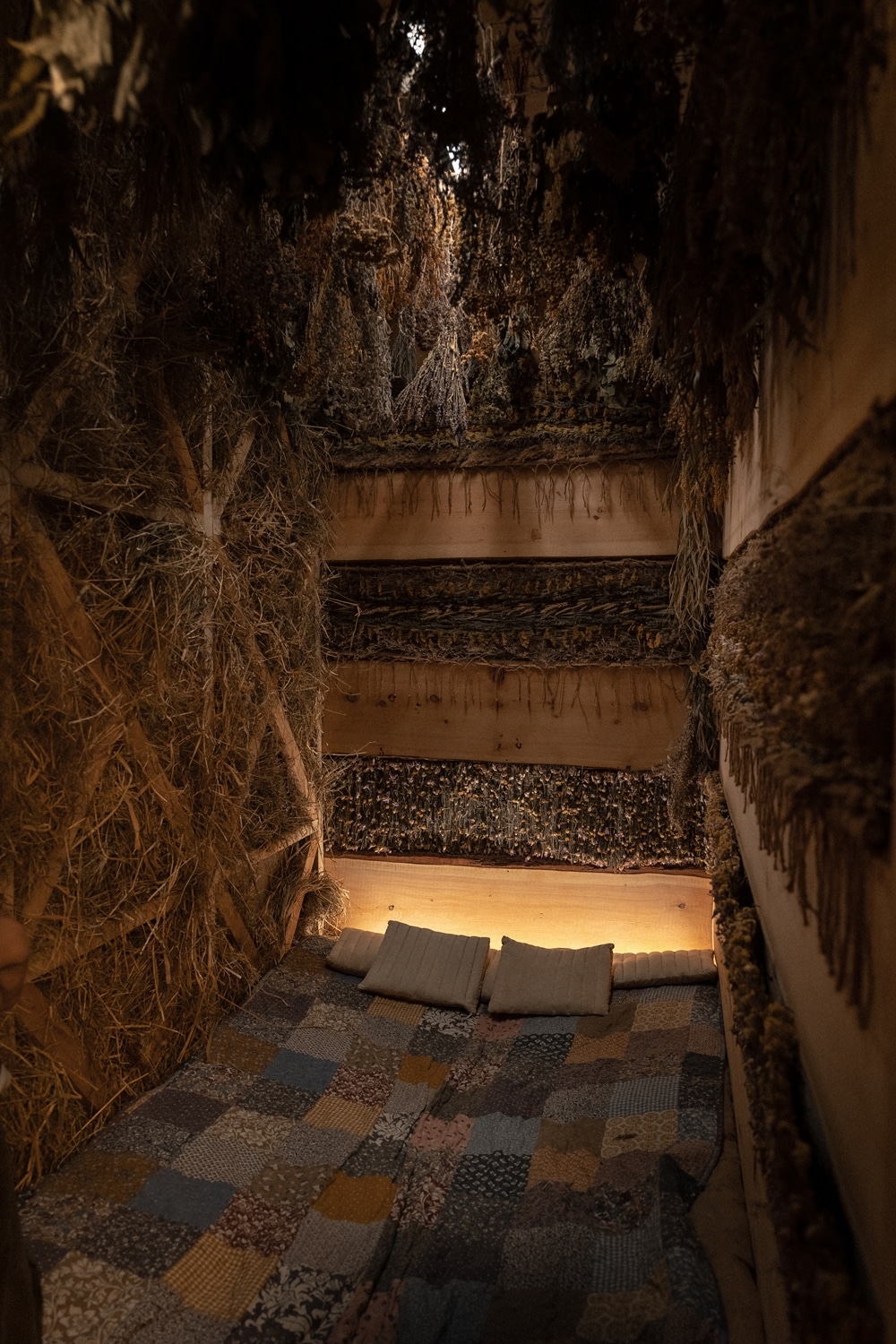 smoky hut слайд 13