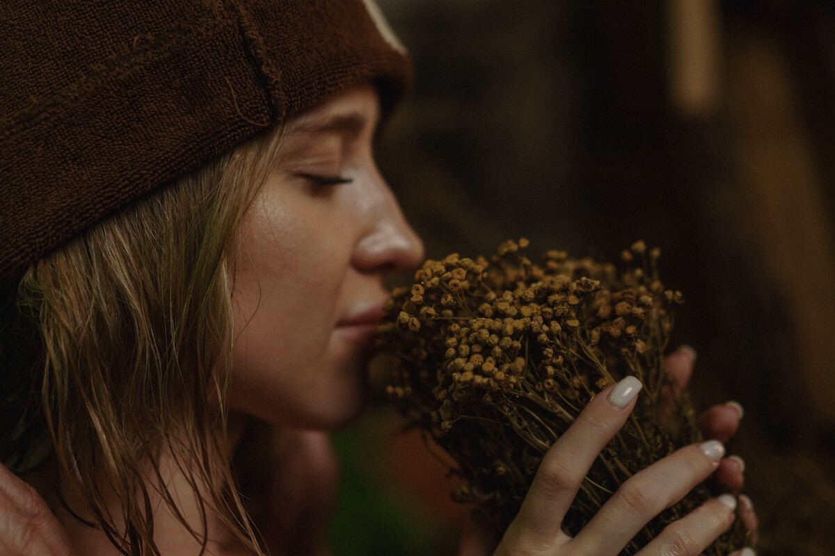 Is it possible to go to the bathhouse with a fever and a cold?